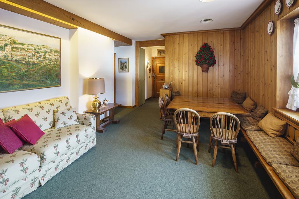 Villa Franchetti - Stayincortina Cortina d'Ampezzo Bagian luar foto